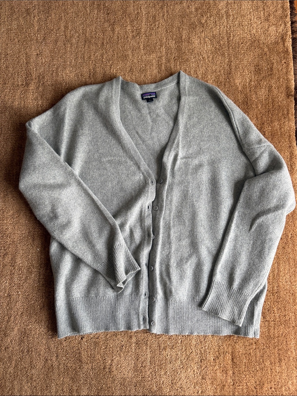 Patagonia Light Gray V-Neck Button Cardigan